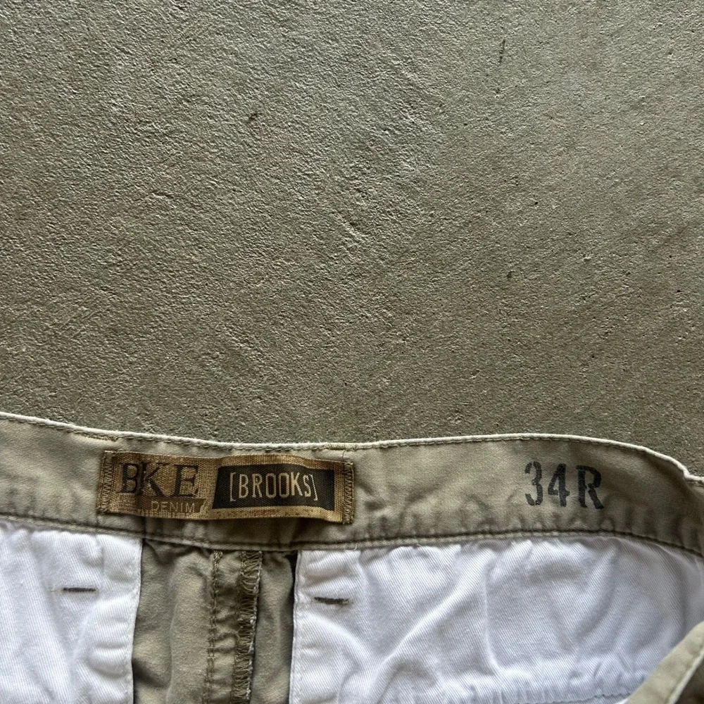 Vintage BKE Brooks Pants Mens 34R Tan Khaki Y2K Flat Front Straight Leg Canvas